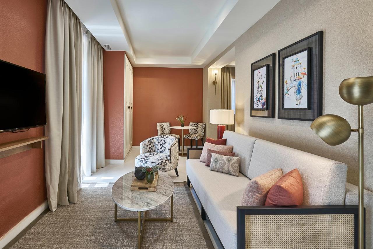 Vincci Molviedro Suites Apartments Севиля Екстериор снимка